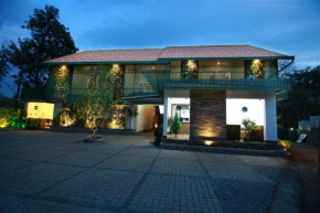 Отель Silver Storm Resort Athirappilly  Париярам